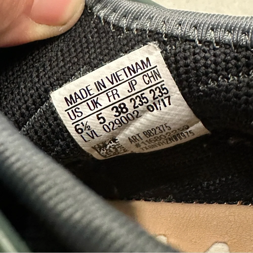 Adidas NMD XR1 Utility W6.5 - Picture 5 of 5
